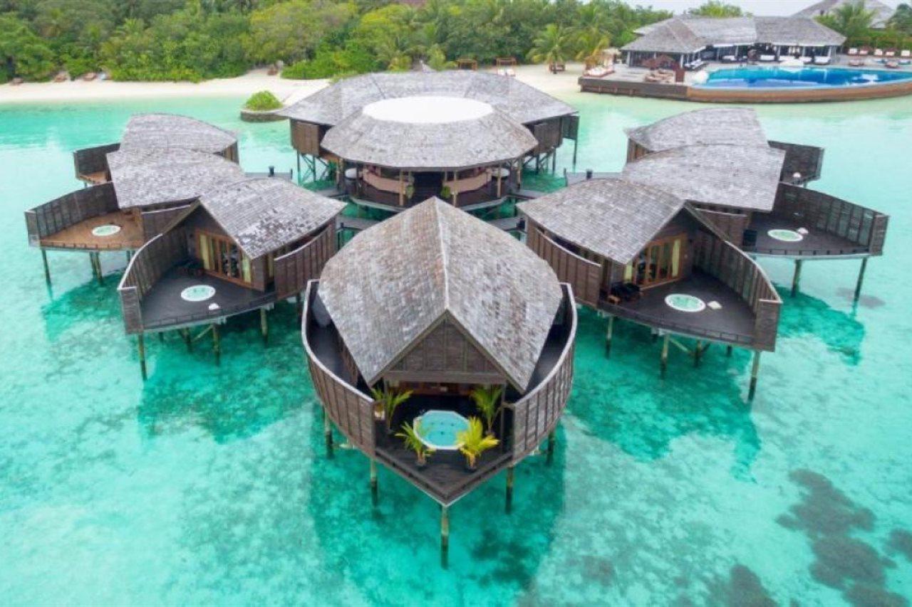 Lily Beach Resort And Spa Huvahendhoo Island Ngoại thất bức ảnh